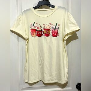 💰👀 Bundle 4/$20 👀💰
Design T-Shirt XL